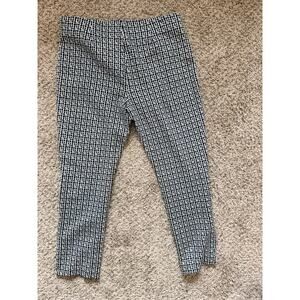 Chico's Pullon Pointe pants Black White 6 0.5 EUC